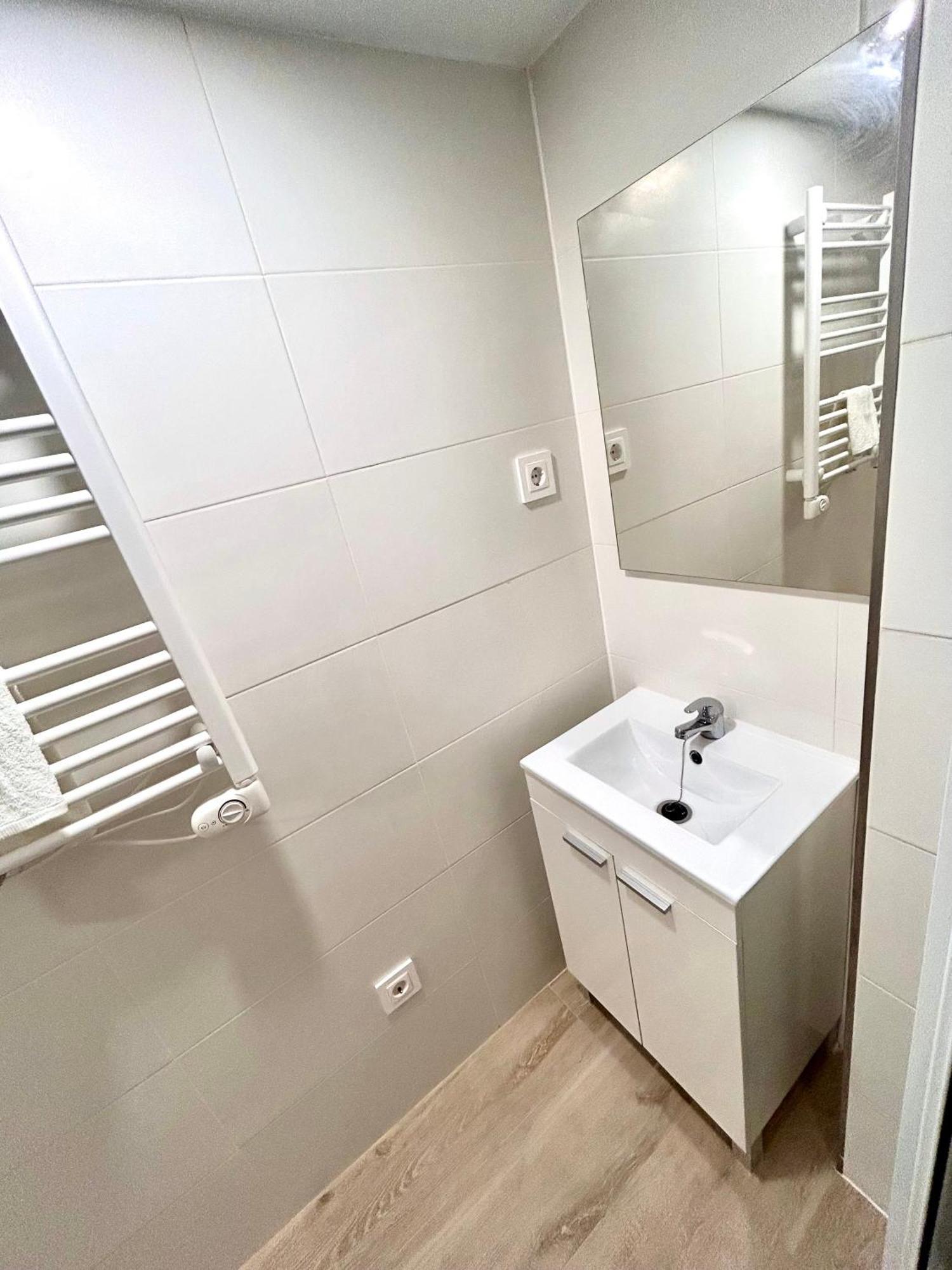 Apartamentos Ribadeo Мадрид Екстер'єр фото
