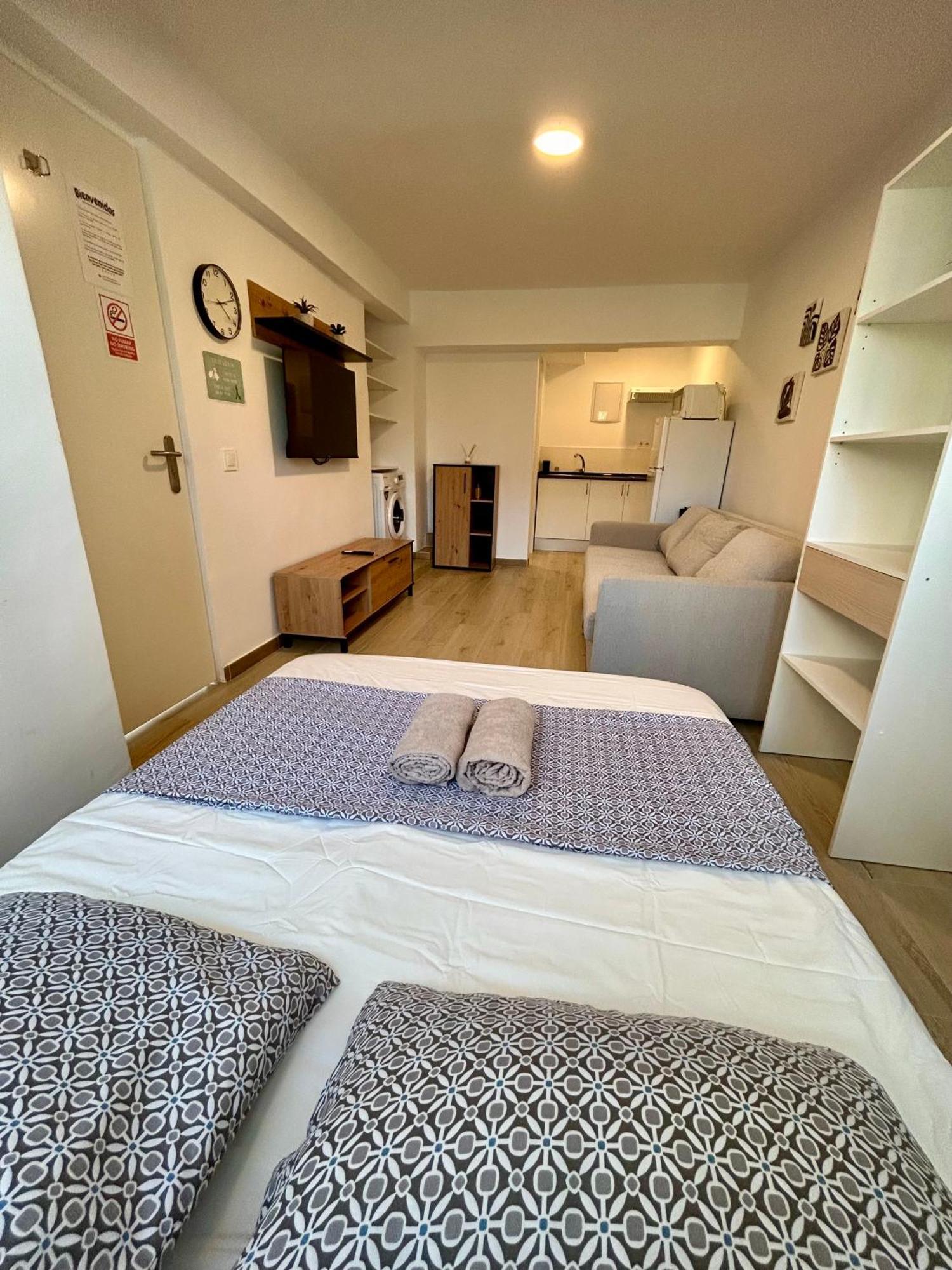 Apartamentos Ribadeo Мадрид Екстер'єр фото