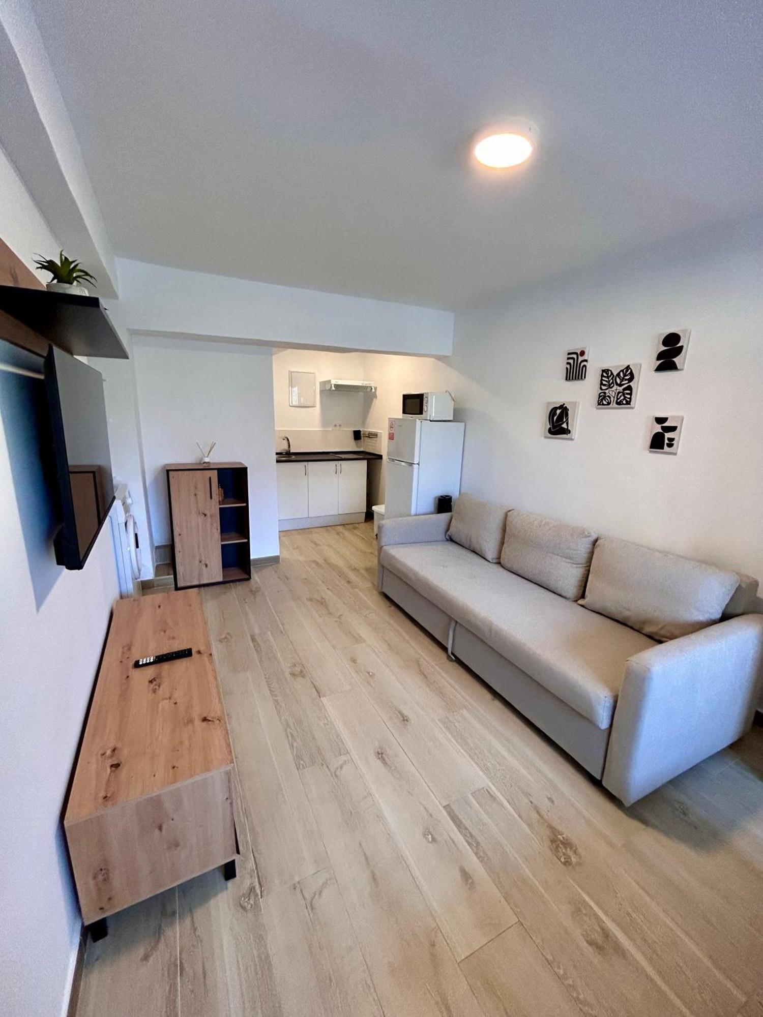 Apartamentos Ribadeo Мадрид Екстер'єр фото